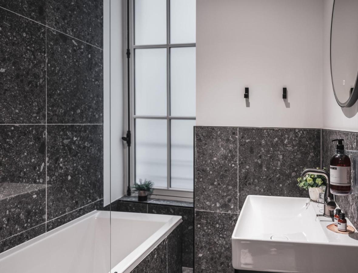 Appartements Crebillon - Maisons Du Monde Hotel & Suites Nantes Ngoại thất bức ảnh